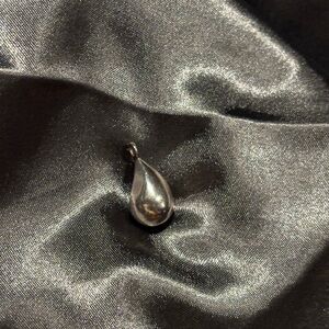 Silpada Silver Teardrop Necklace